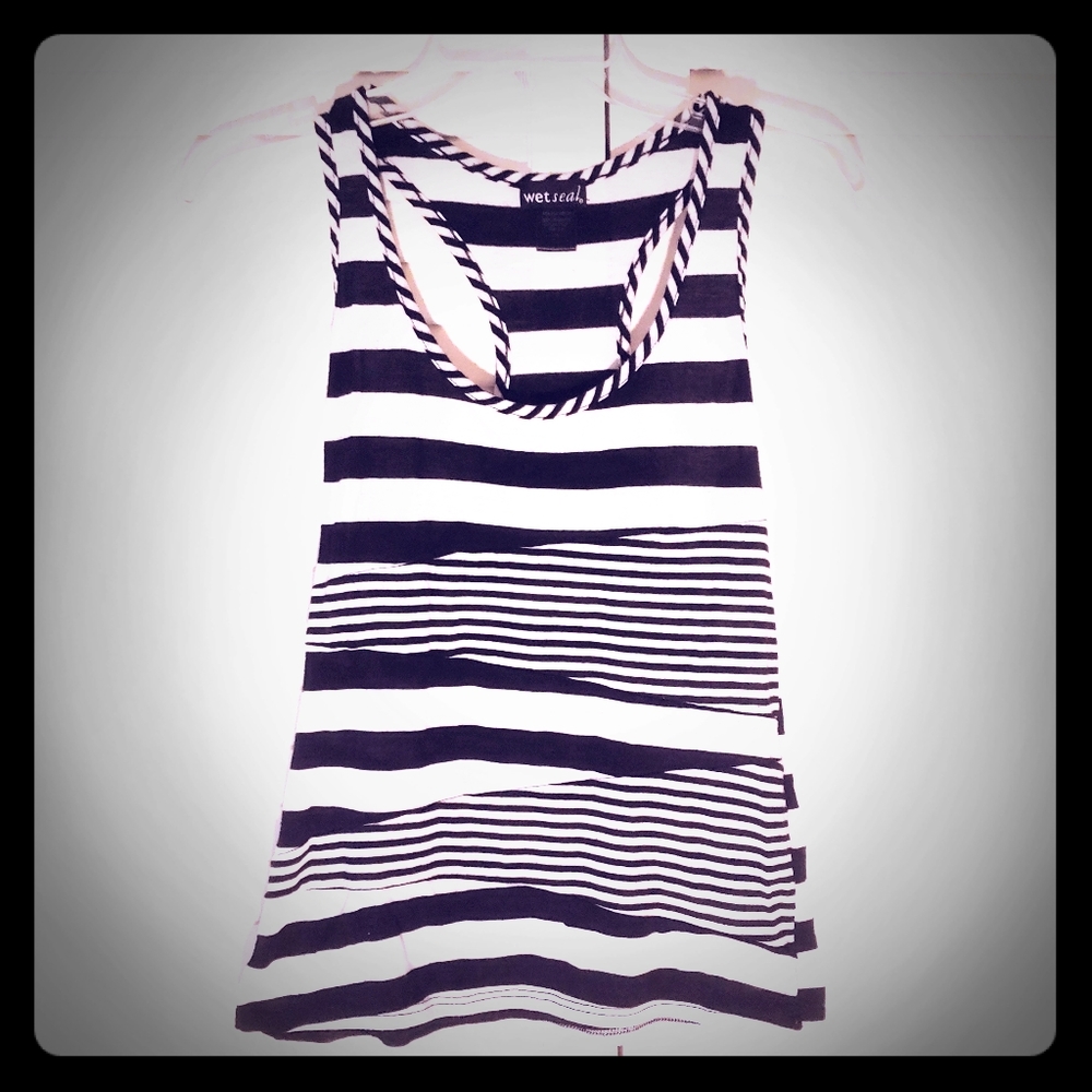 WetSeal Racer Back Tank